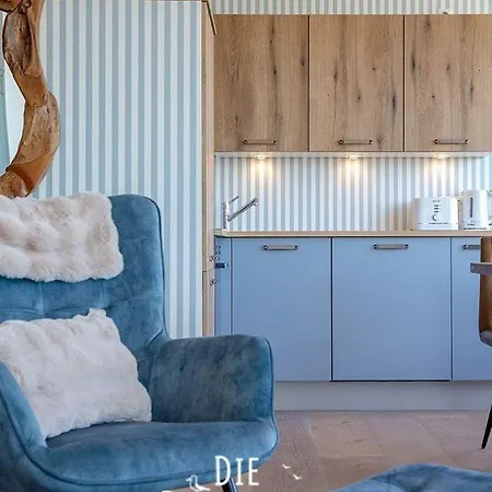Suite-7 *